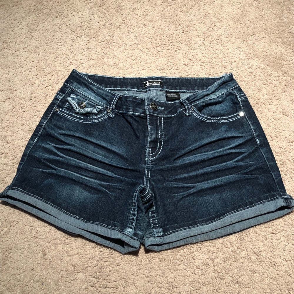 NWOT Rhinestoned Dark Wash Denim shorts
